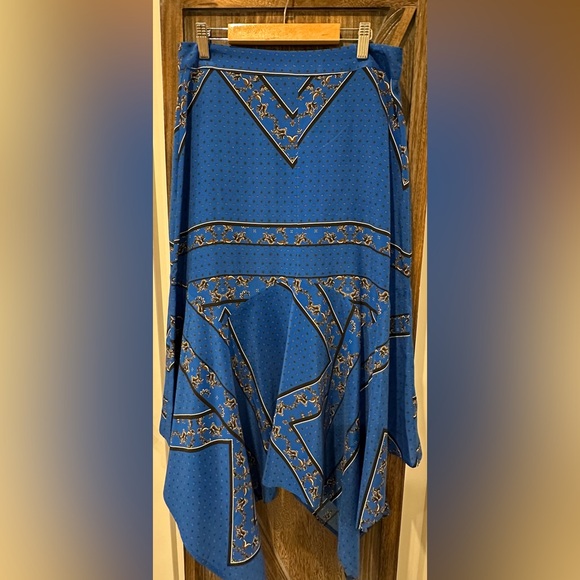 Ganni Silk skirt new with tags. EU size 38/US Size 8. Blue